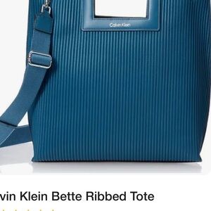 EUC 👛 *HP* Calvin Klein Blue Ribbed Tote Bag with Modern Design